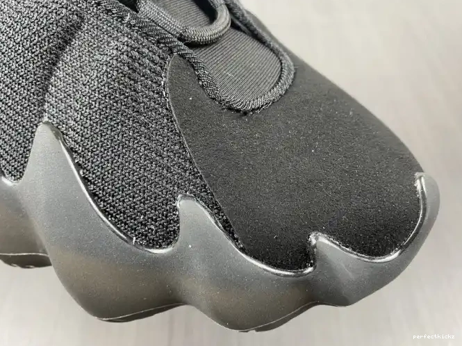 YEEZY ADIDAS H68032 400 0519